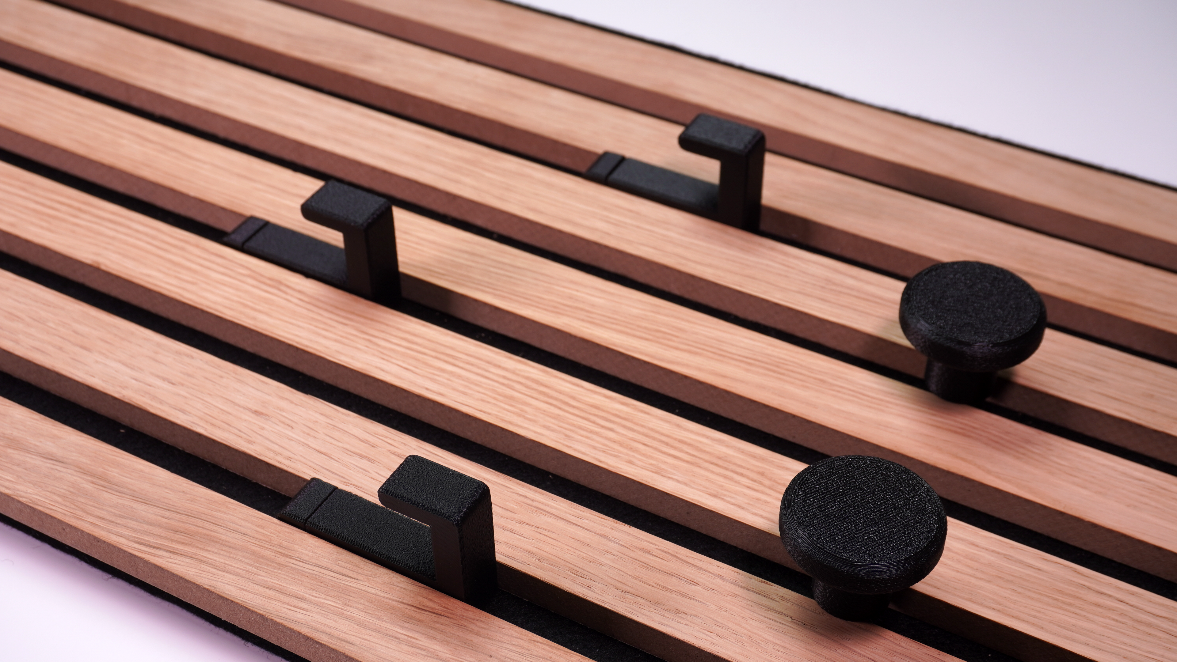 Haken für Akustikplatten – L-Form – Pin-Lock – ohne Bohren